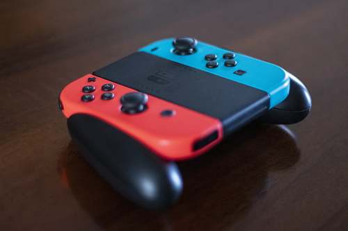 hardware blue and red Nintendo Switch Joy-Con mouse